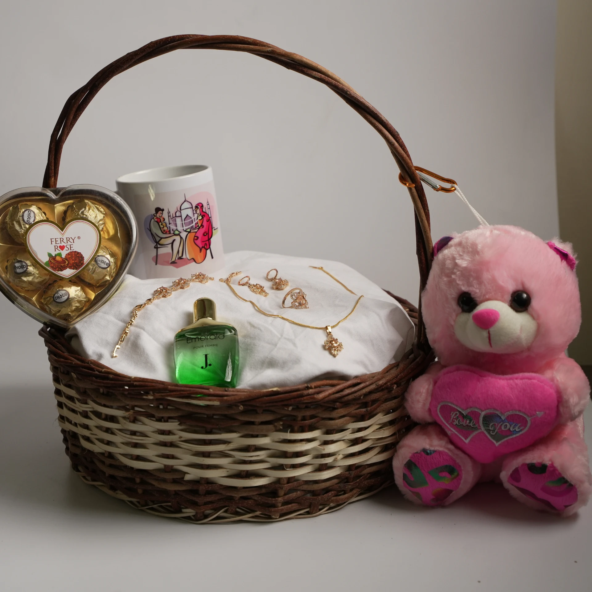 Jewellary Pack with Perfume - Image 2